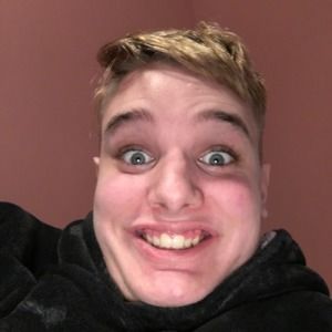 Meet your Posher, Kara